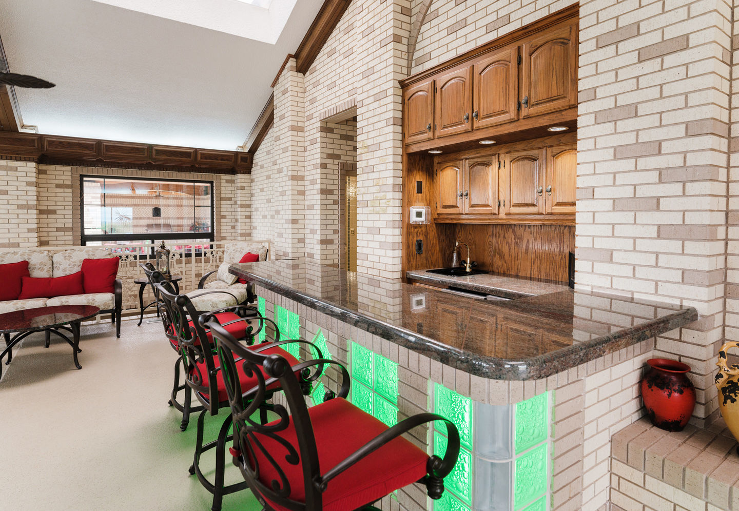 Inola home